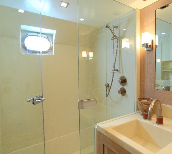 The 27m Yacht CONQUEST OF 1966