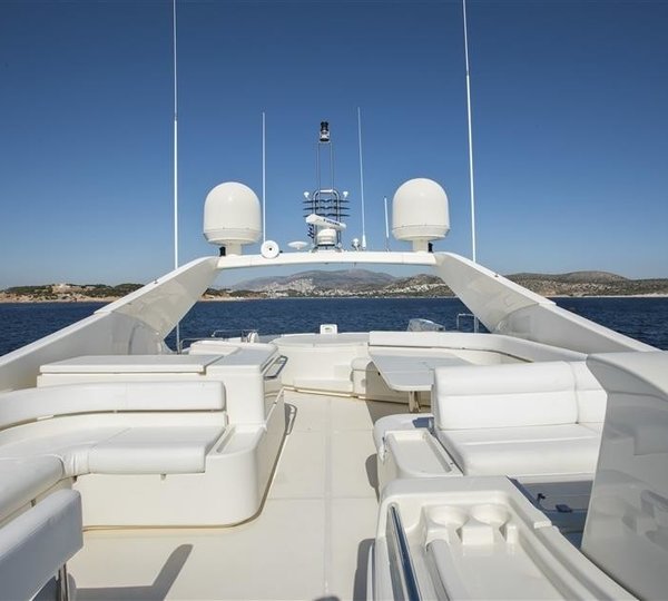 The 27m Yacht DAY OFF