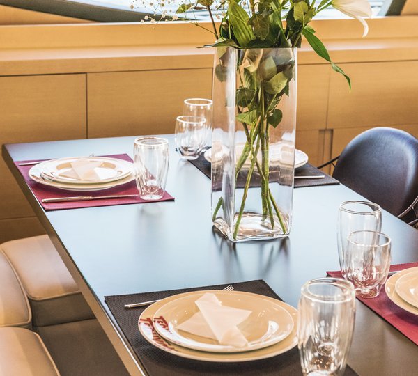 The 27m Yacht TSOUVALI