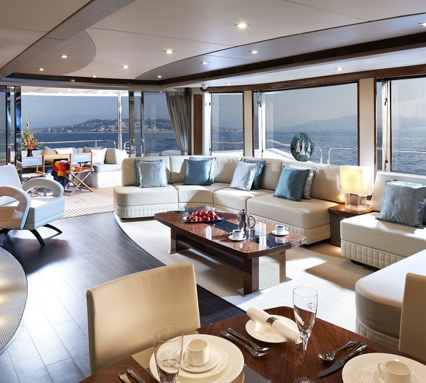 The 28m Yacht AQUA LIBRA