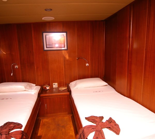 The 28m Yacht BESAME MUCHO