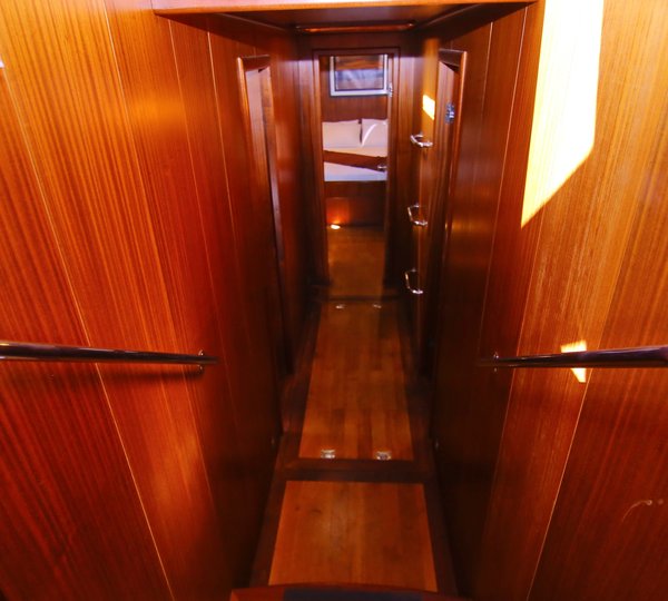 The 28m Yacht BESAME MUCHO