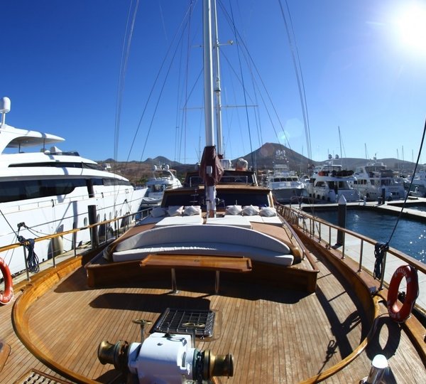 The 28m Yacht BESAME MUCHO