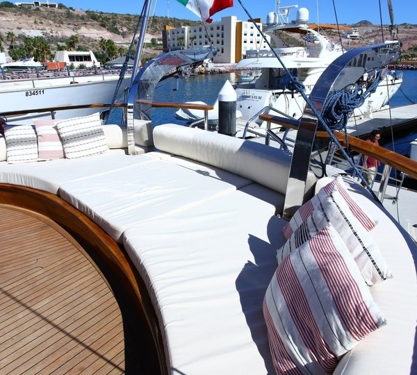 The 28m Yacht BESAME MUCHO