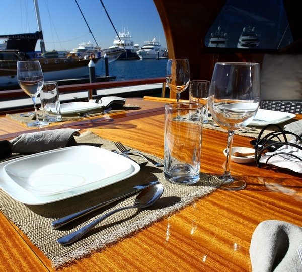 The 28m Yacht BESAME MUCHO