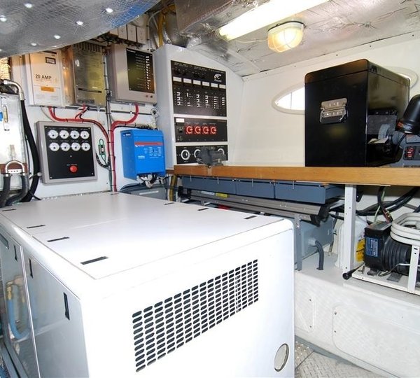 The 28m Yacht FALCON