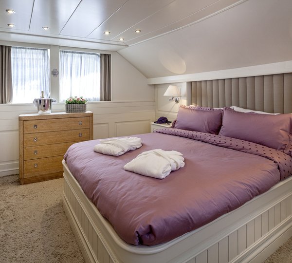 The 28m Yacht HARMONYA