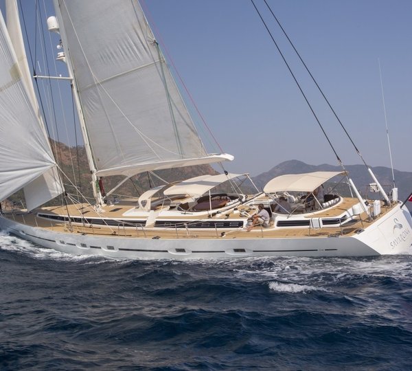 The 28m Yacht SAVARONA