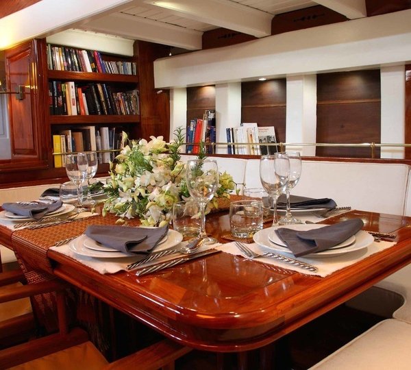 The 29m Yacht AVENTURE