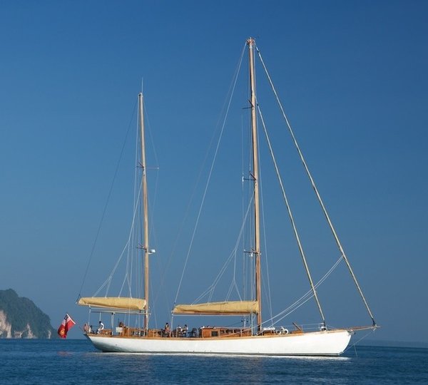 The 29m Yacht AVENTURE