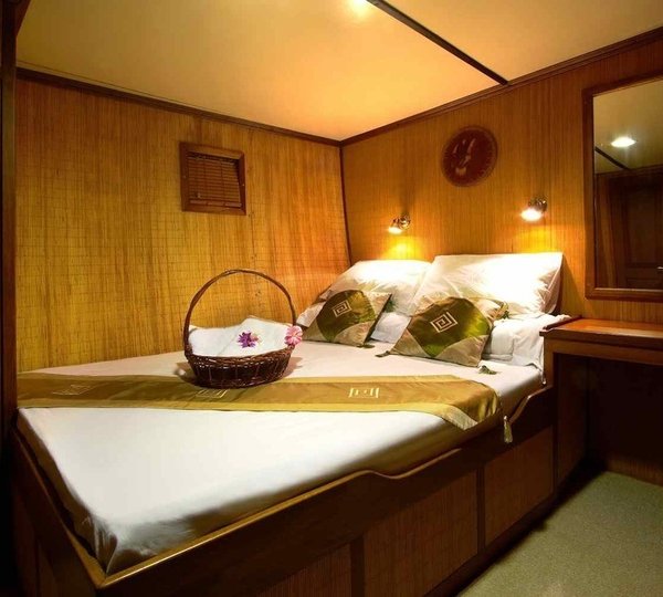 The 29m Yacht AVENTURE