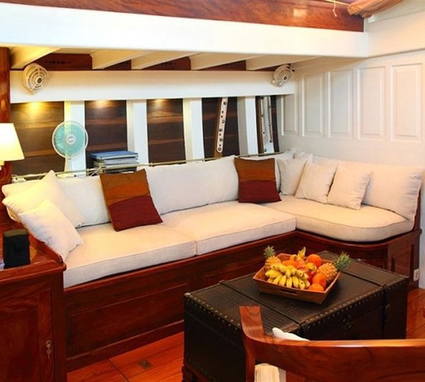 The 29m Yacht AVENTURE