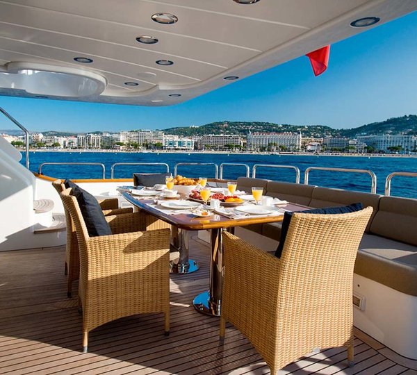 The 30m Yacht JAZZ