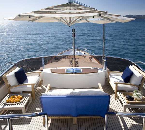 Life On Yacht JAZZ