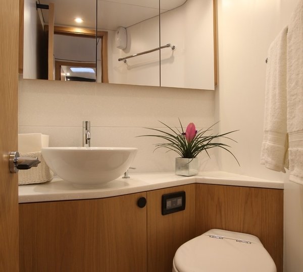 The 30m Yacht LEOPARD 3