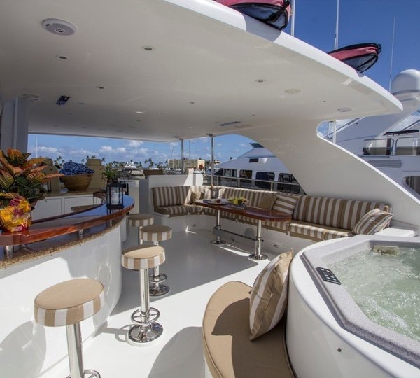 Life On Board Yacht LIMITLESS