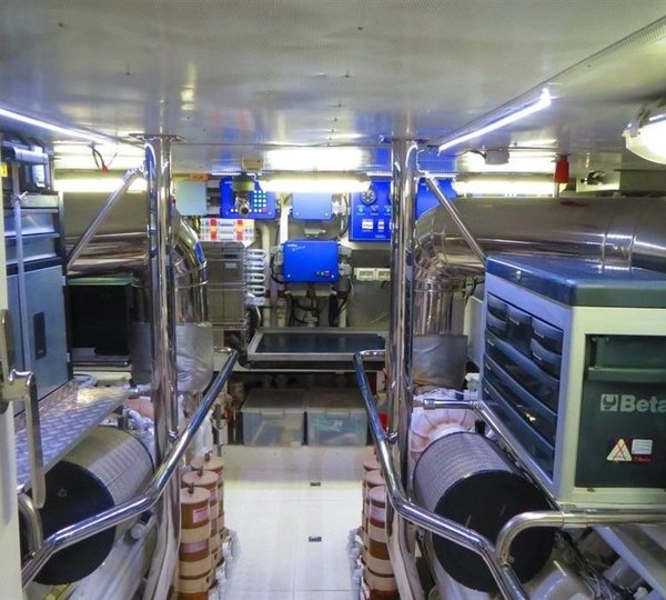 The 30m Yacht MARTINA