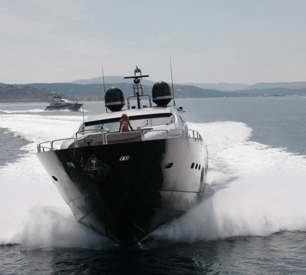 The 30m Yacht MURCIELAGO