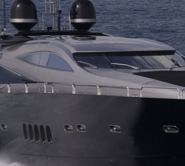 The 30m Yacht MURCIELAGO