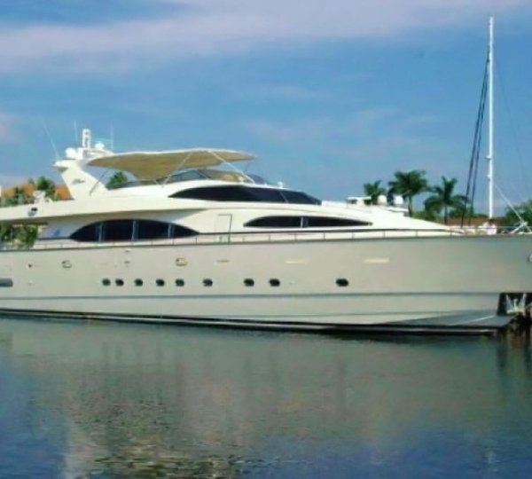 The 30m Yacht PURE
