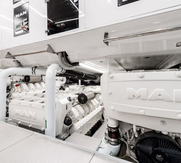 The 30m Yacht SPECTRE