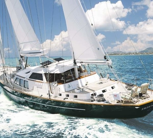 The 30m Yacht SUNDAY MORNING