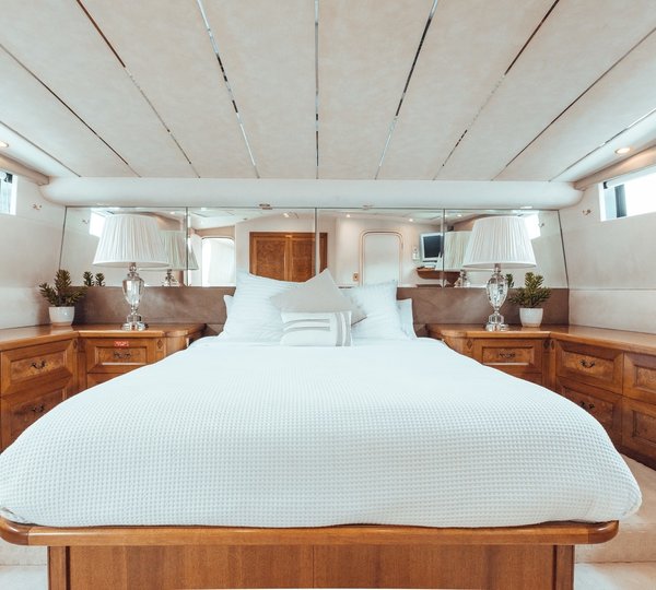 Full beam upper deck guest cabin