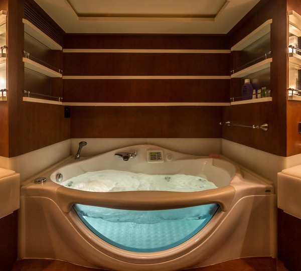 The 32m Yacht ANTONIA II