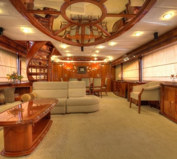 The 32m Yacht DREAM YACHT