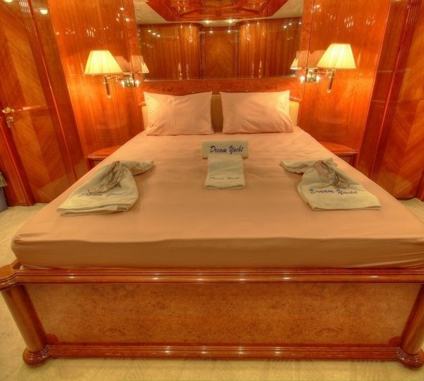 The 32m Yacht DREAM YACHT