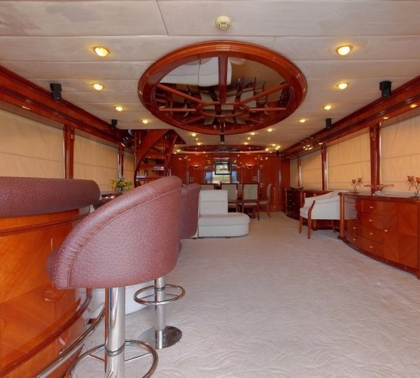 The 32m Yacht DREAM YACHT