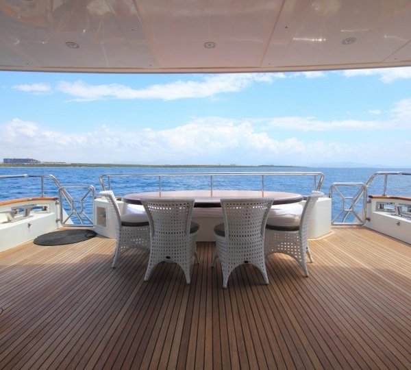 The 32m Yacht DREAM YACHT