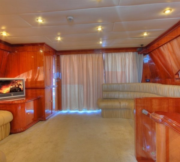 The 32m Yacht DREAM YACHT