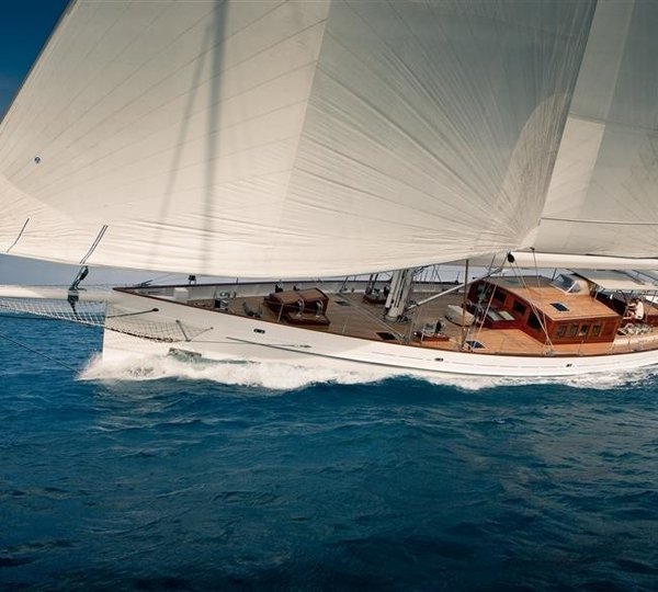 The 32m Yacht EMMALINE