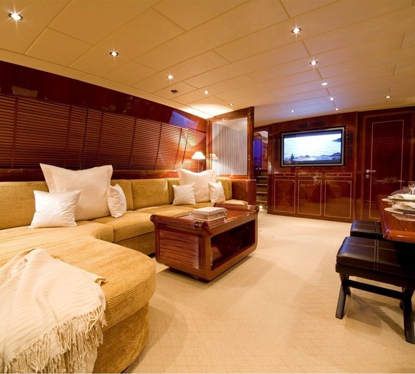 The 32m Yacht HELLS BELLS