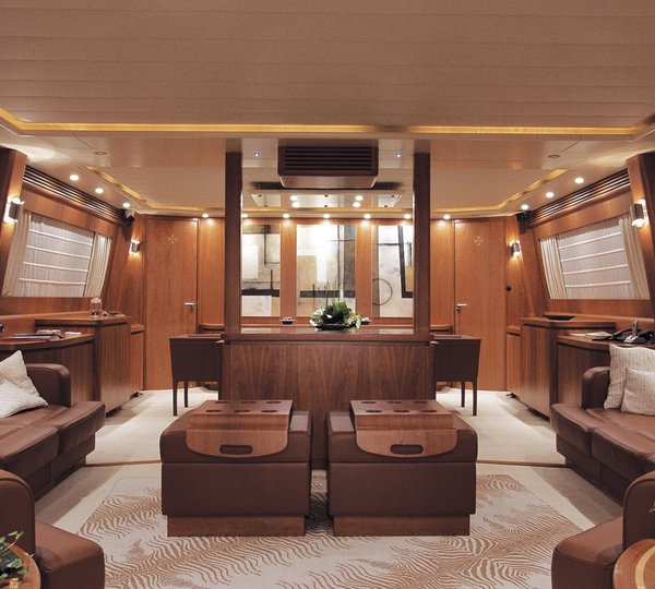 The 32m Yacht LAYAZULA