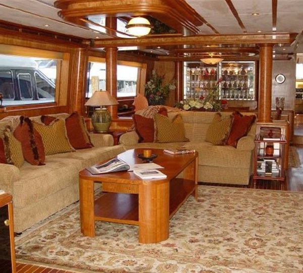 The 32m Yacht MAXIMUS II