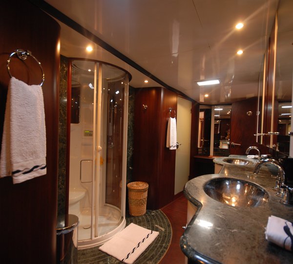 The 32m Yacht ROSINANTE OF NOTIKA