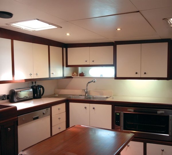 The 32m Yacht ROSINANTE OF NOTIKA