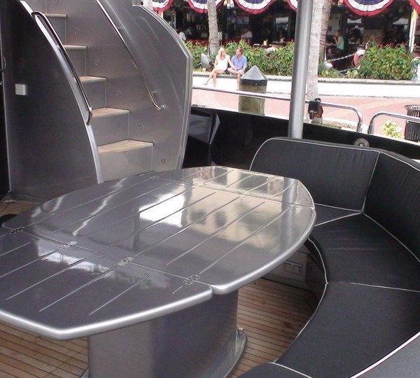 The 32m Yacht SHADOW