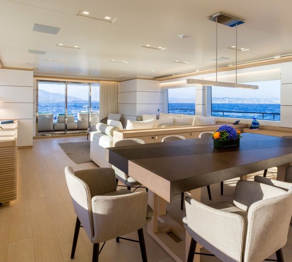 The 33m Yacht NARVALO