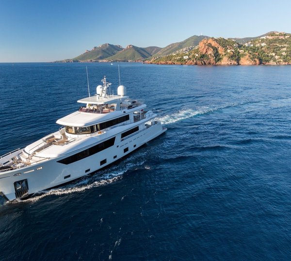 The 33m Yacht NARVALO