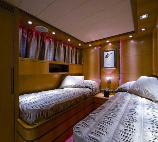 The 33m Yacht RAMINA