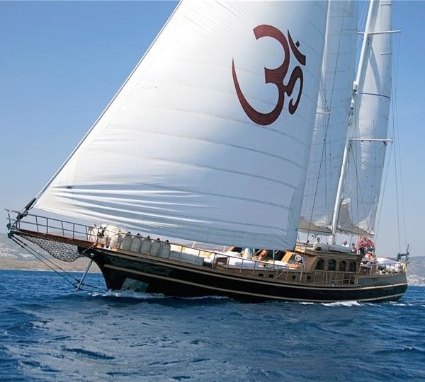 The 33m Yacht SHANTI