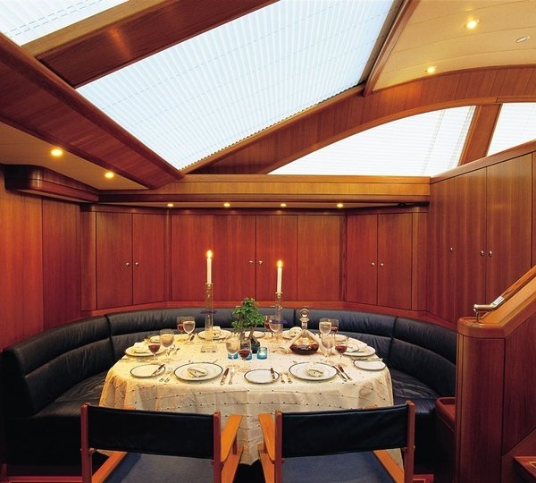 The 34m Yacht HIGHLAND BREEZE