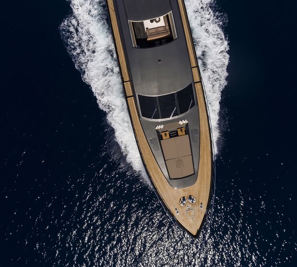 The 34m Yacht SAINT