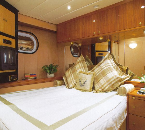 The 35m Yacht MANUTARA