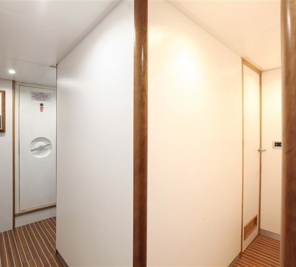 The 35m Yacht MELANYA