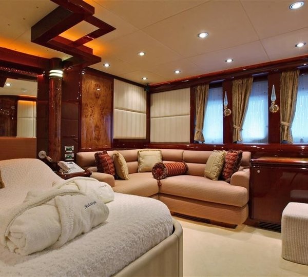 The 35m Yacht MELANYA