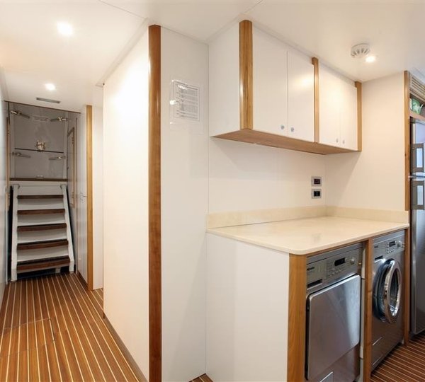 The 35m Yacht MELANYA